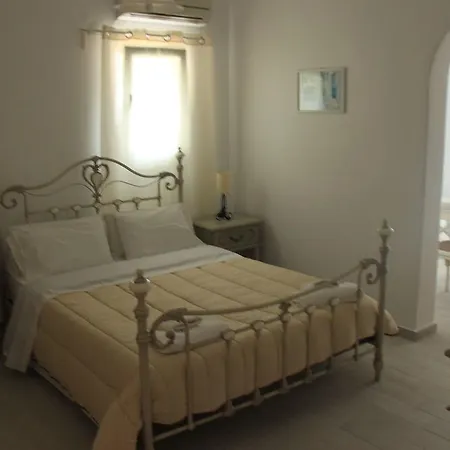 Maroulinas Boutique & Hotel