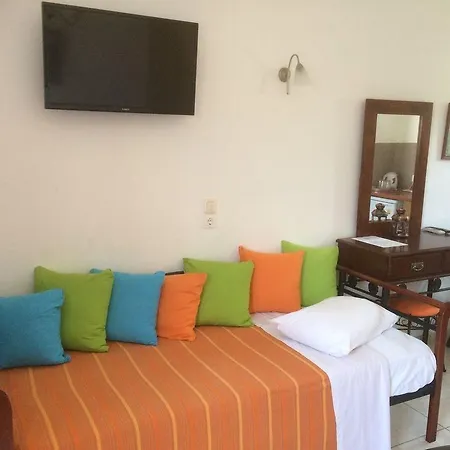 Maroulinas Boutique & Hotel *