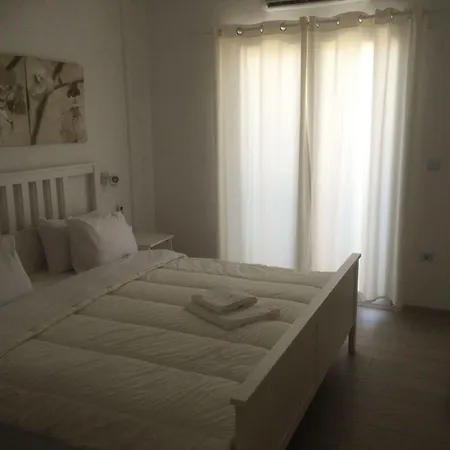 Hotel Maroulinas Boutique & *